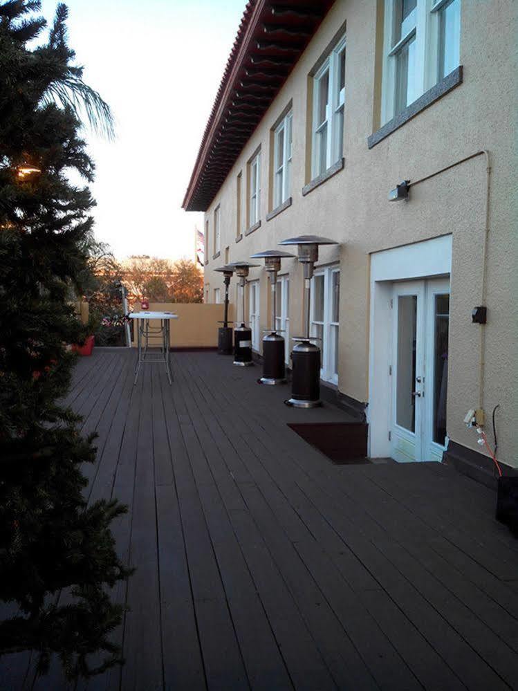 Artisan Downtown Hotel DeLand Exterior photo